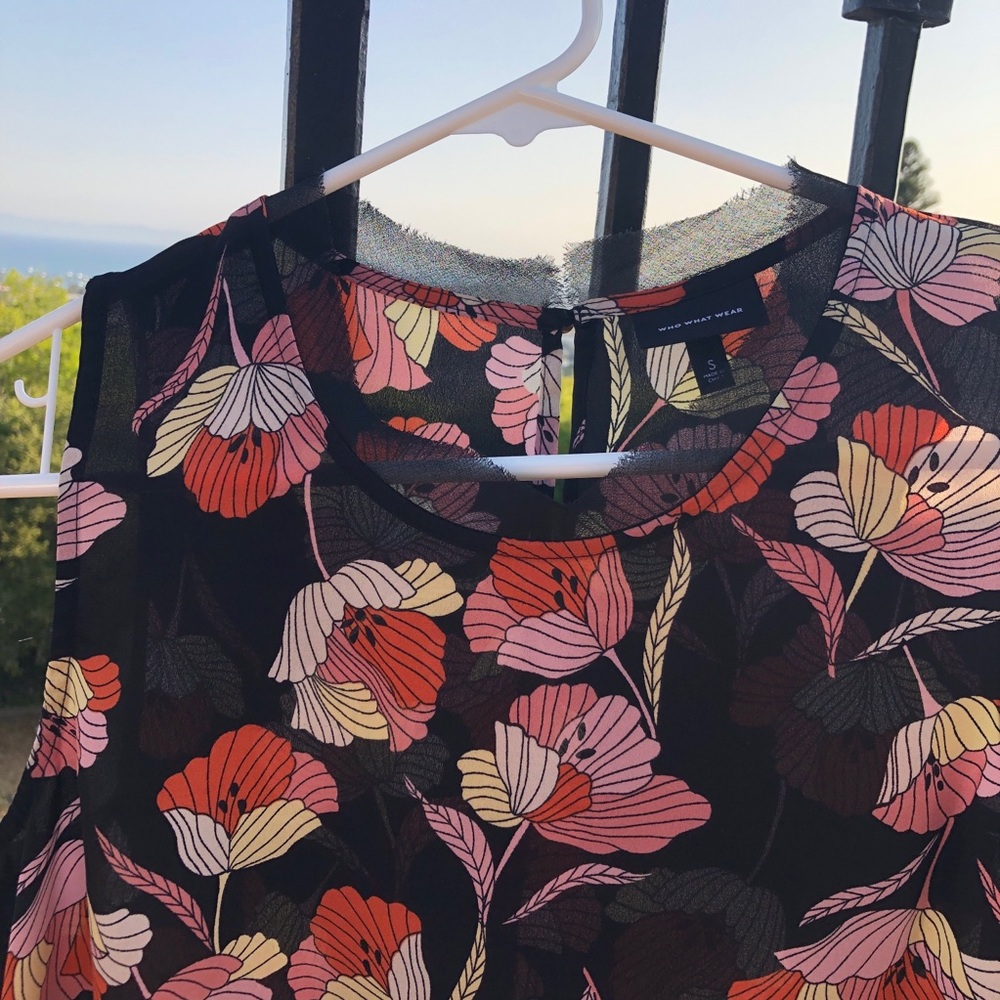 Flower retro pattern shell top - Picture 2 of 2